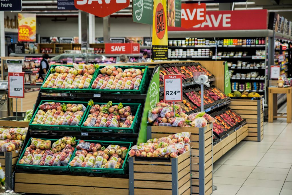 Strip malls e mini mercados